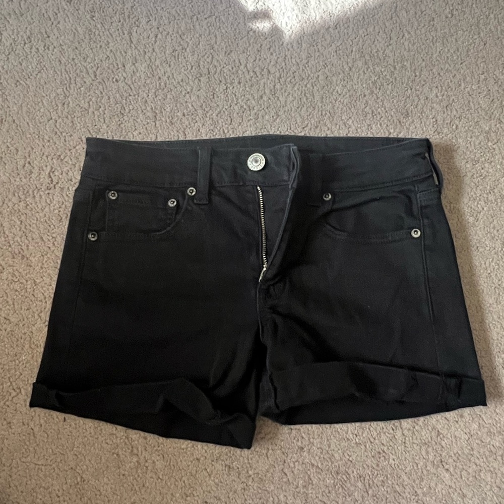 American Eagle Women’s Midi Shorts Size 4